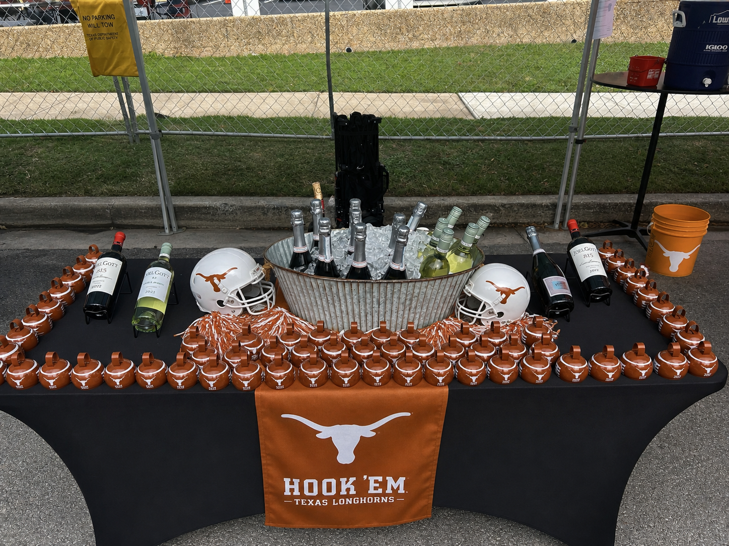 UT Longhorns Hook 'Em tailgate wine display with Joel Gott wines